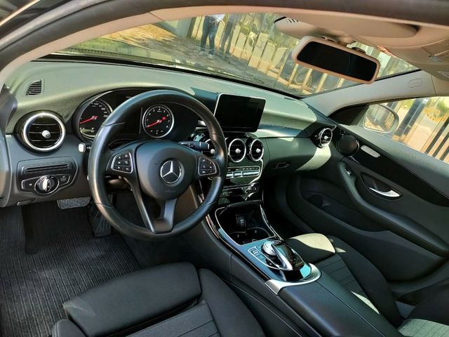 Mercedes-Benz/賓士 C200  第7張相片