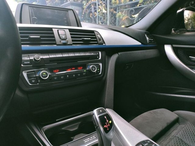 BMW/ 寶馬 320i M Sport  第11張相片