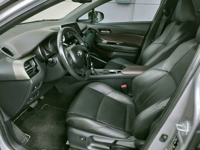 Toyota C-HR  第7張相片