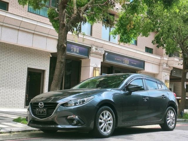 Mazda Mazda3  第4張相片