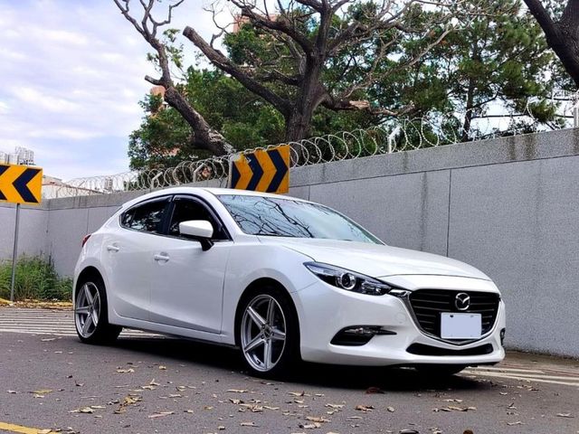 Mazda Mazda3  第3張相片