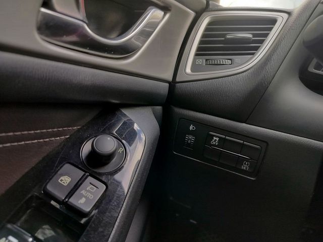 Mazda Mazda3  第11張相片
