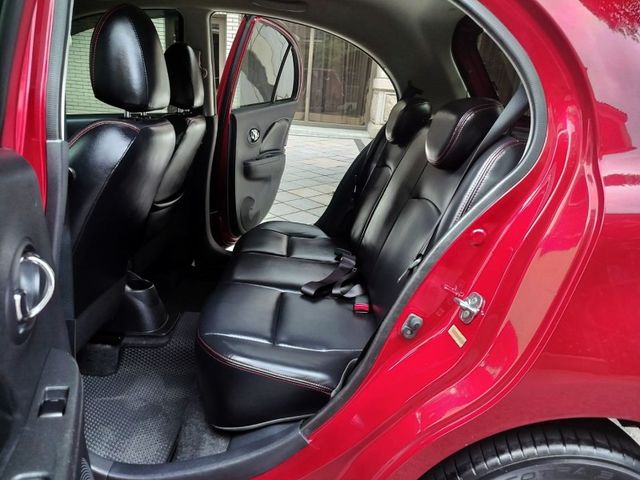 Nissan March  第9張相片