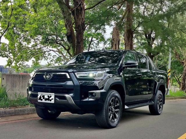 Toyota Hilux  第2張相片