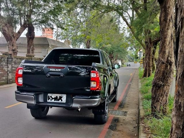 Toyota Hilux  第4張相片