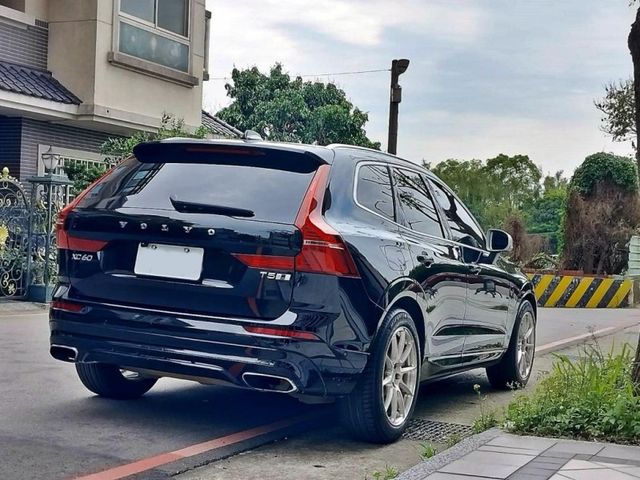 Volvo XC60  第4張相片