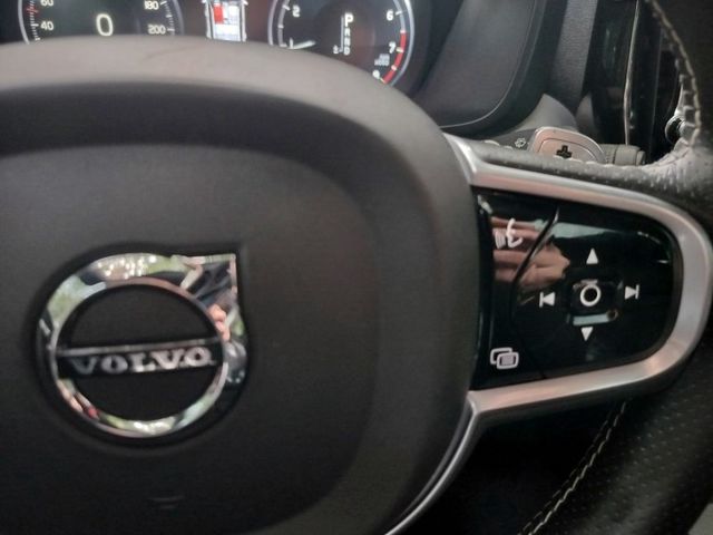 Volvo XC60  第12張相片