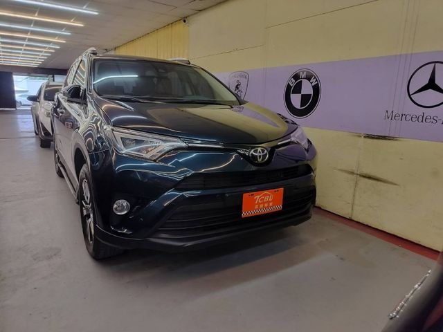 Toyota RAV4  第1張相片