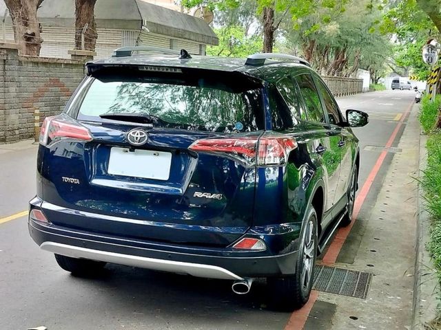 Toyota RAV4  第4張相片