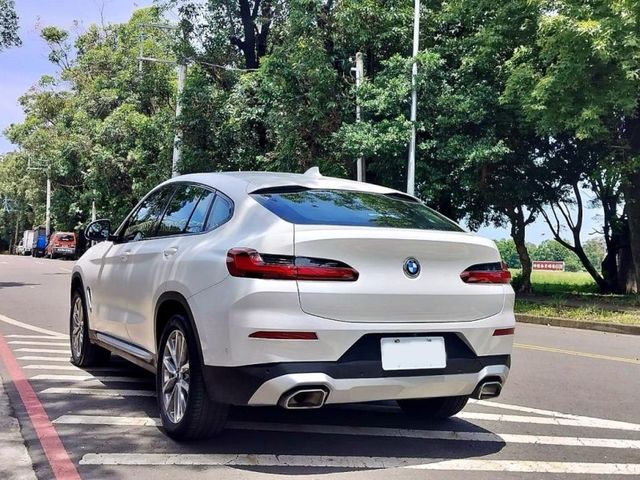 BMW/ 寶馬 X4 SERIES  第6張相片