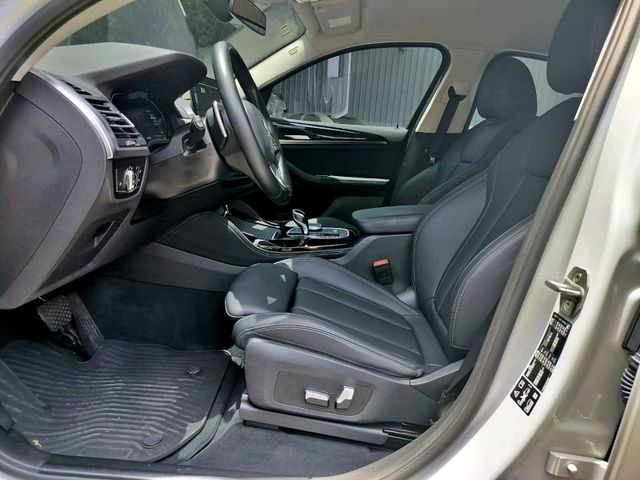 BMW/ 寶馬 X4 SERIES  第7張相片