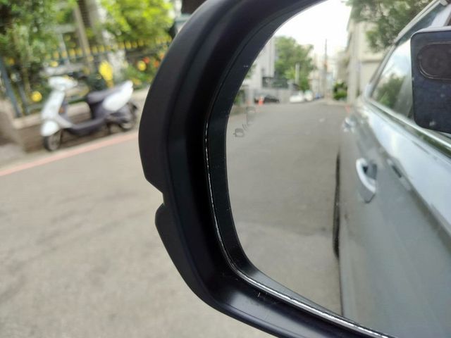 Honda CR-V  第16張相片