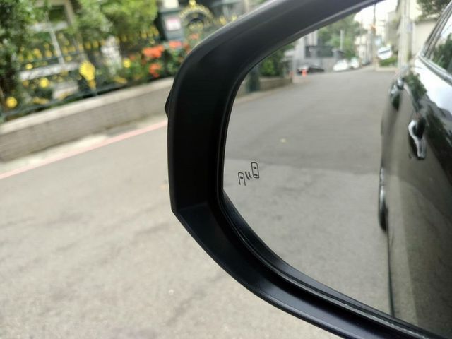 Toyota Cross  第14張相片