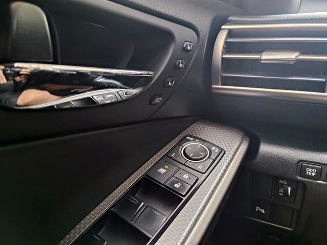 Lexus IS  第2張相片