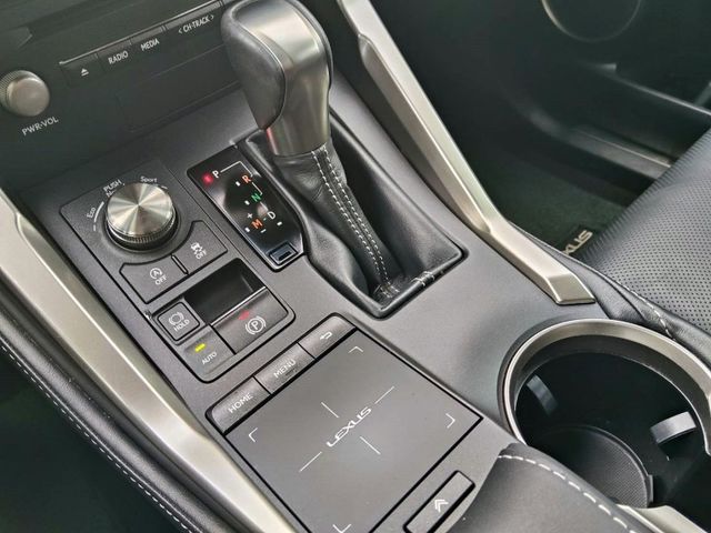 Lexus NX  第3張相片