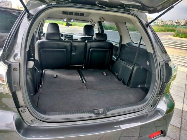 Toyota Wish  第2張相片