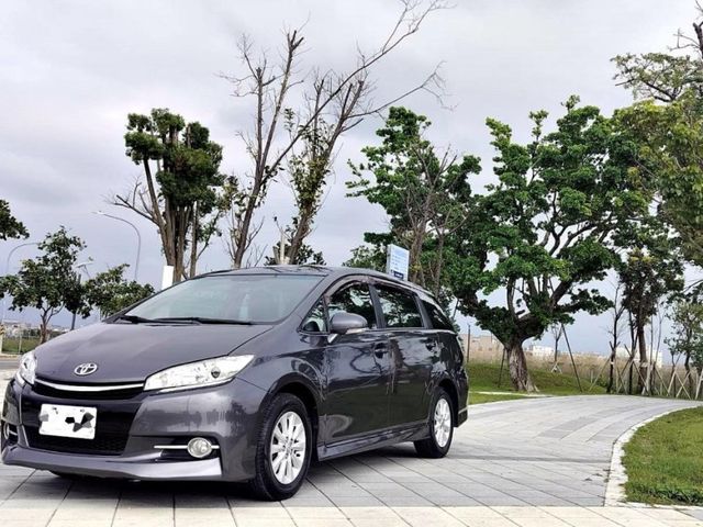 Toyota Wish  第7張相片