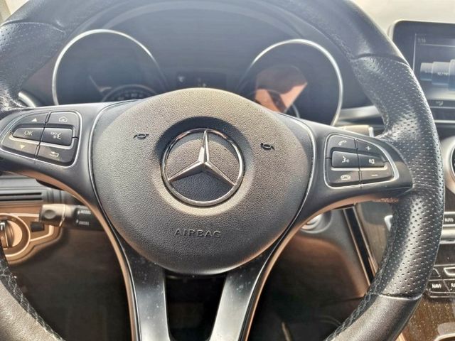 2019 M-Benz GLC 300 4MATIC  第2張相片