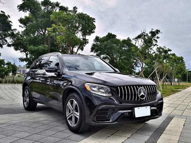2019 M-Benz GLC 300 4MATIC  第5張相片