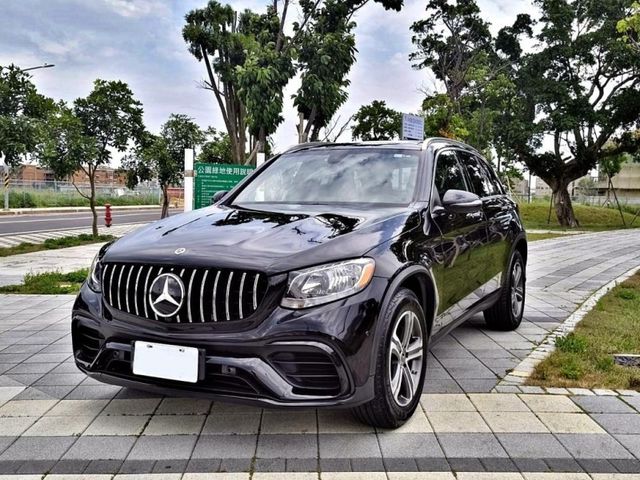 2019 M-Benz GLC 300 4MATIC  第7張相片