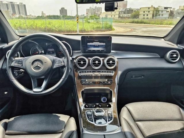 2019 M-Benz GLC 300 4MATIC  第10張相片