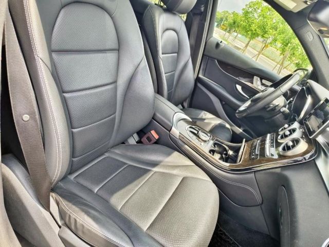 2019 M-Benz GLC 300 4MATIC  第11張相片