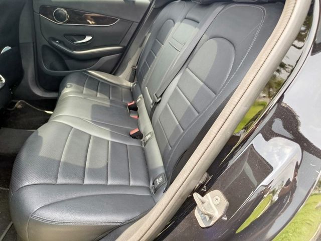 2019 M-Benz GLC 300 4MATIC  第12張相片