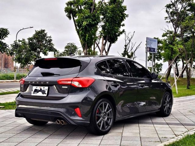 2022 Ford Focus ST-Line Lommel HUD抬頭顯示、B&O音響  第9張相片