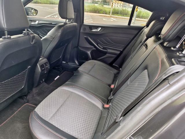 2022 Ford Focus ST-Line Lommel HUD抬頭顯示、B&O音響  第12張相片