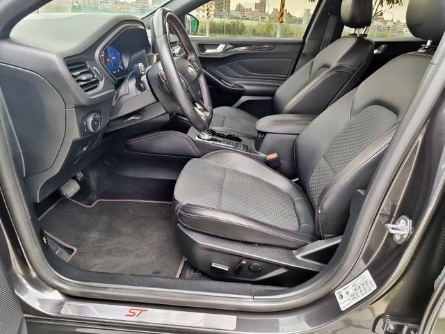 2022 Ford Focus ST-Line Lommel HUD抬頭顯示、B&O音響  第13張相片