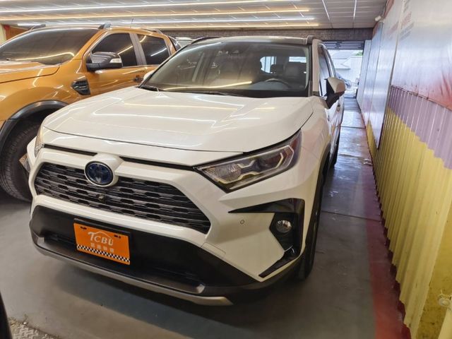 2019 Toyota RAV4 2.5 Hybrid旗艦  第4張相片