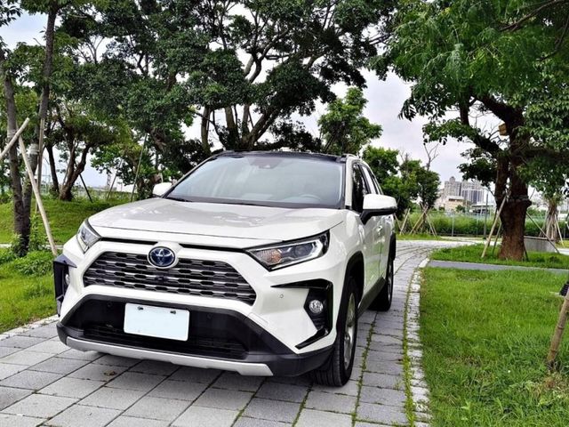 2019 Toyota RAV4 2.5 Hybrid旗艦  第5張相片