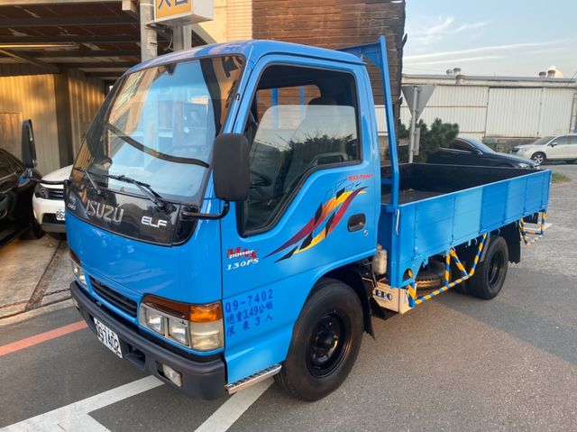 Isuzu ELF 3.0L  第1張相片