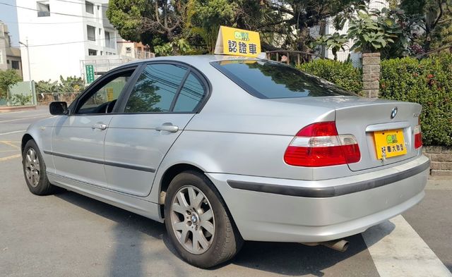 BMW寶馬 318I  第6張相片