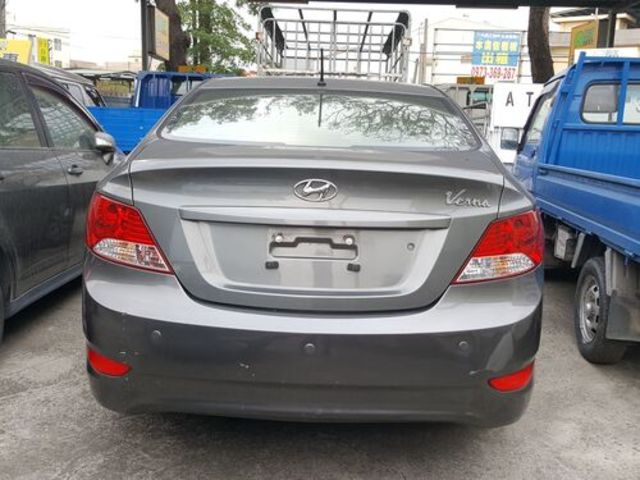 HYUNDAI現代 VERNA  第4張相片