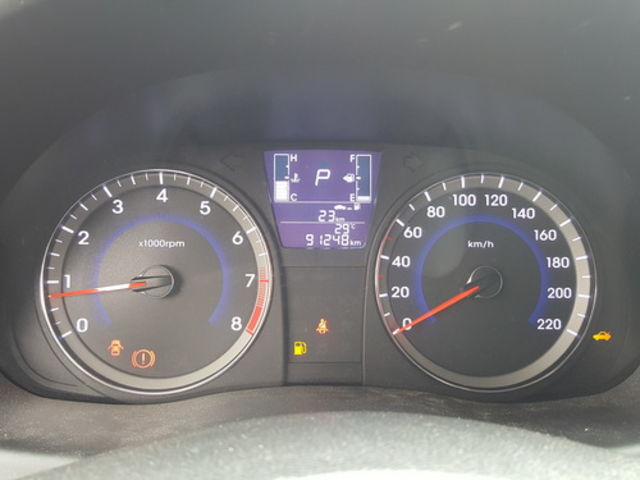 HYUNDAI現代 VERNA  第10張相片