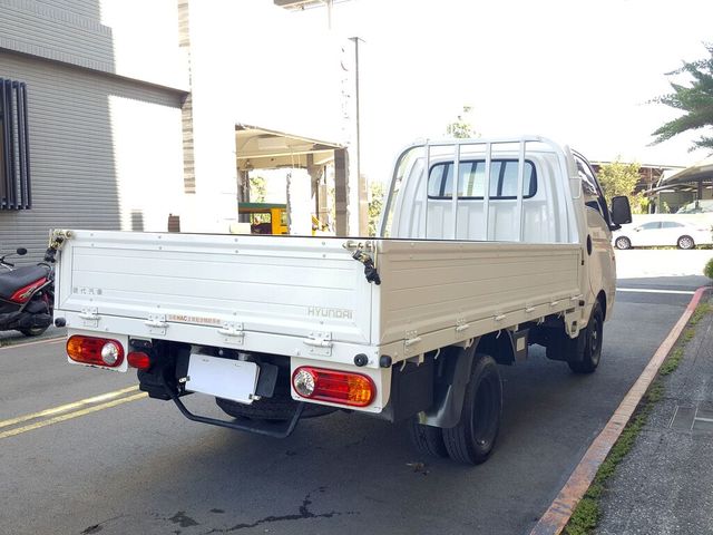 HYUNDAI現代 PORTER  第2張相片