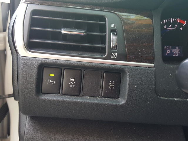TOYOTA豐田 CAMRY  第13張相片