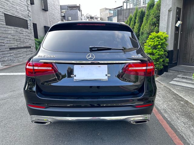 M-BENZ賓士 GLC300  第4張相片