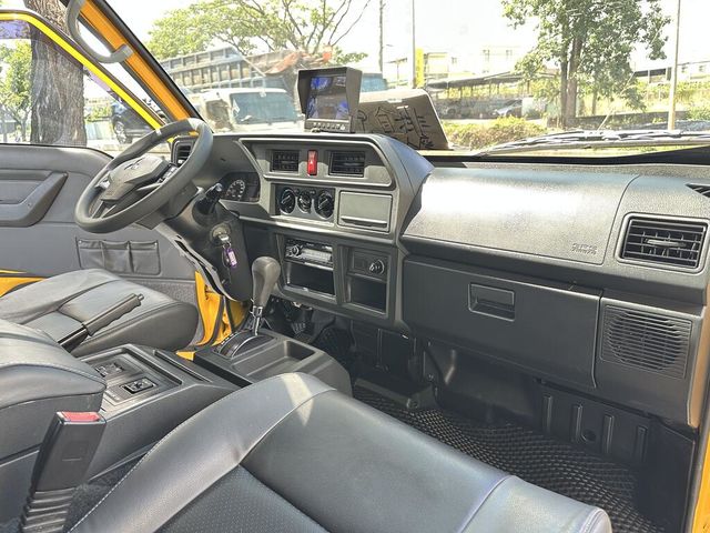 MITSUBISHI三菱 DELICA  第10張相片