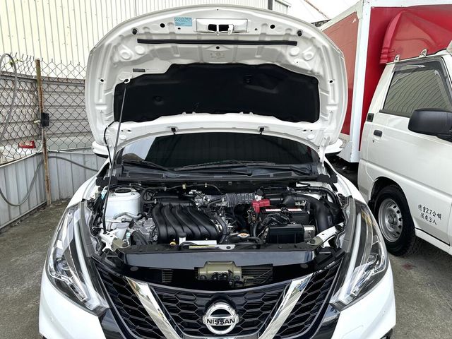 NISSAN日產 TIIDA  第15張相片