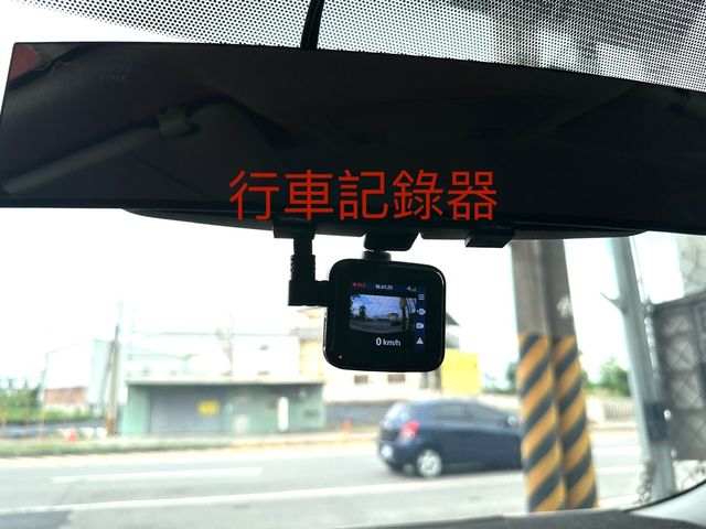 NISSAN日產 TIIDA  第17張相片