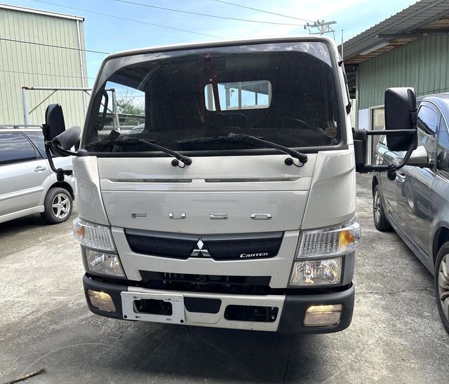 MITSUBISHI三菱 CANTER  第2張相片