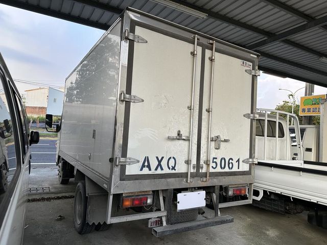 MITSUBISHI三菱 CANTER  第5張相片