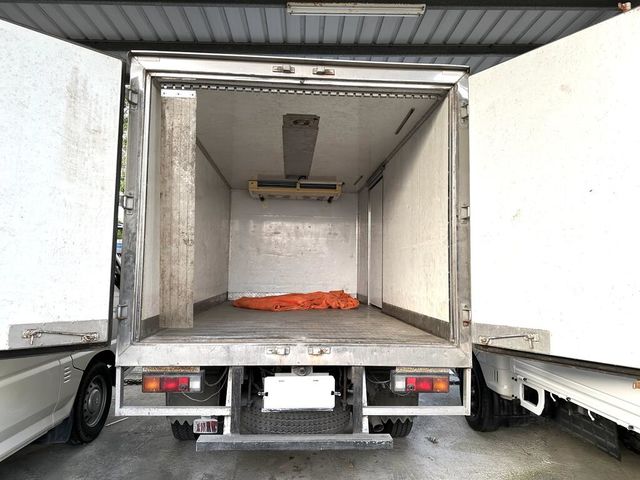 MITSUBISHI三菱 CANTER  第7張相片