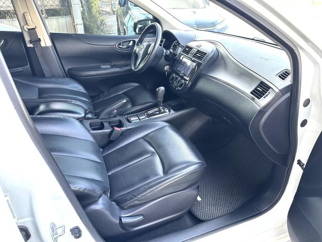 NISSAN日產 TIIDA  第9張相片