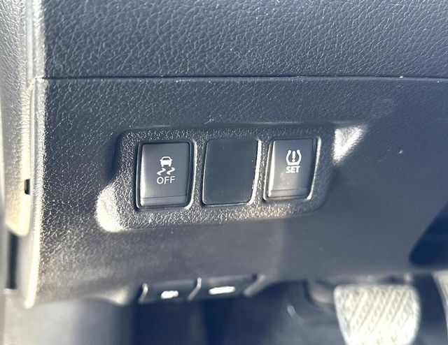 NISSAN日產 TIIDA  第13張相片