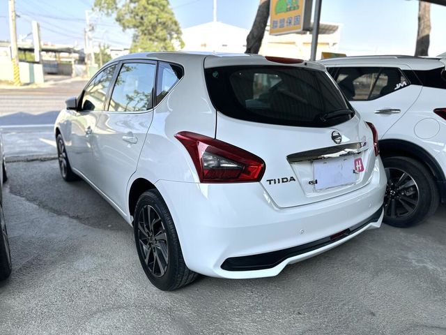 NISSAN日產 TIIDA  第15張相片