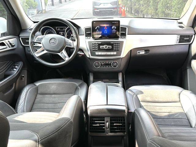 M-BENZ賓士 ML250 BLUETEC 4MATIC  第10張相片