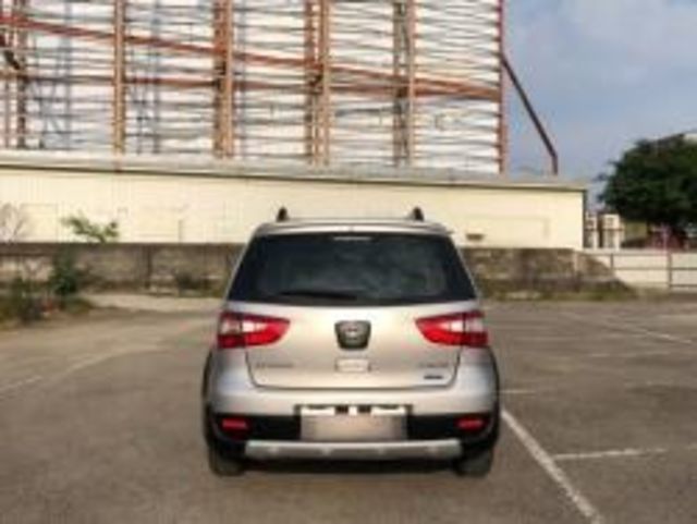 NISSAN日產 LIVINA  第4張相片